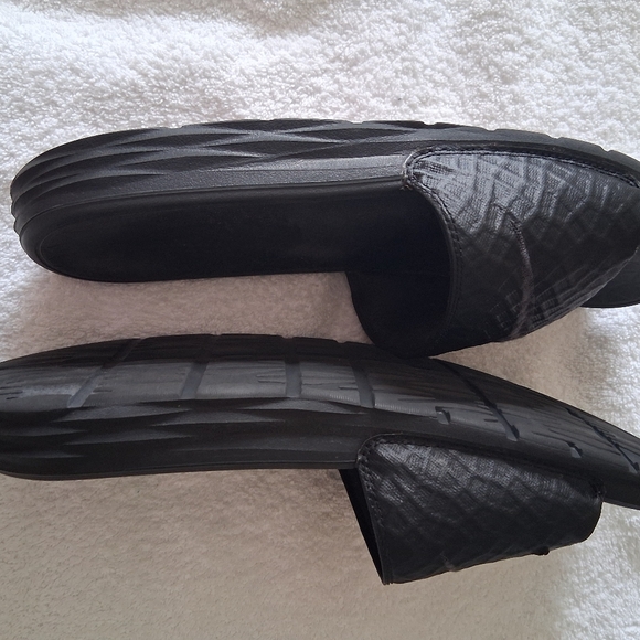 Nike Black Sandals Slides Size 12 - Picture 5 of 7
